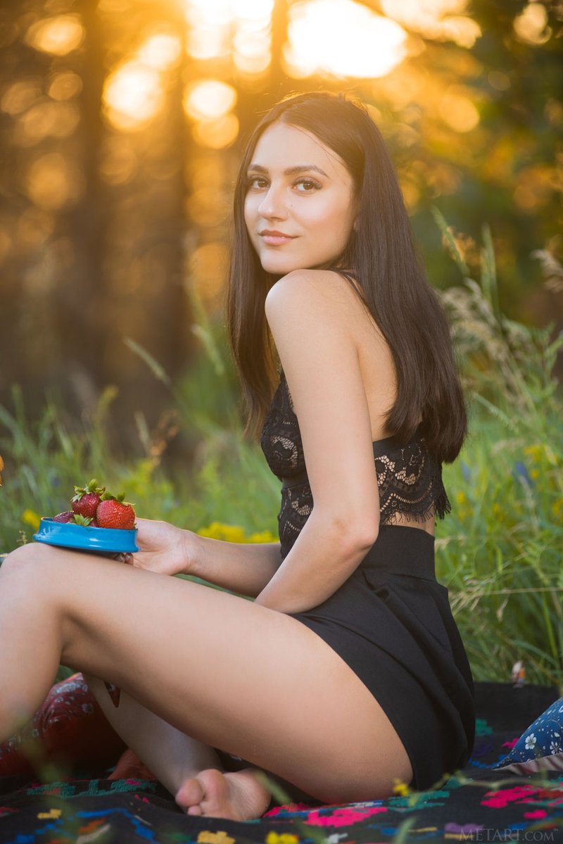 Полина, 23